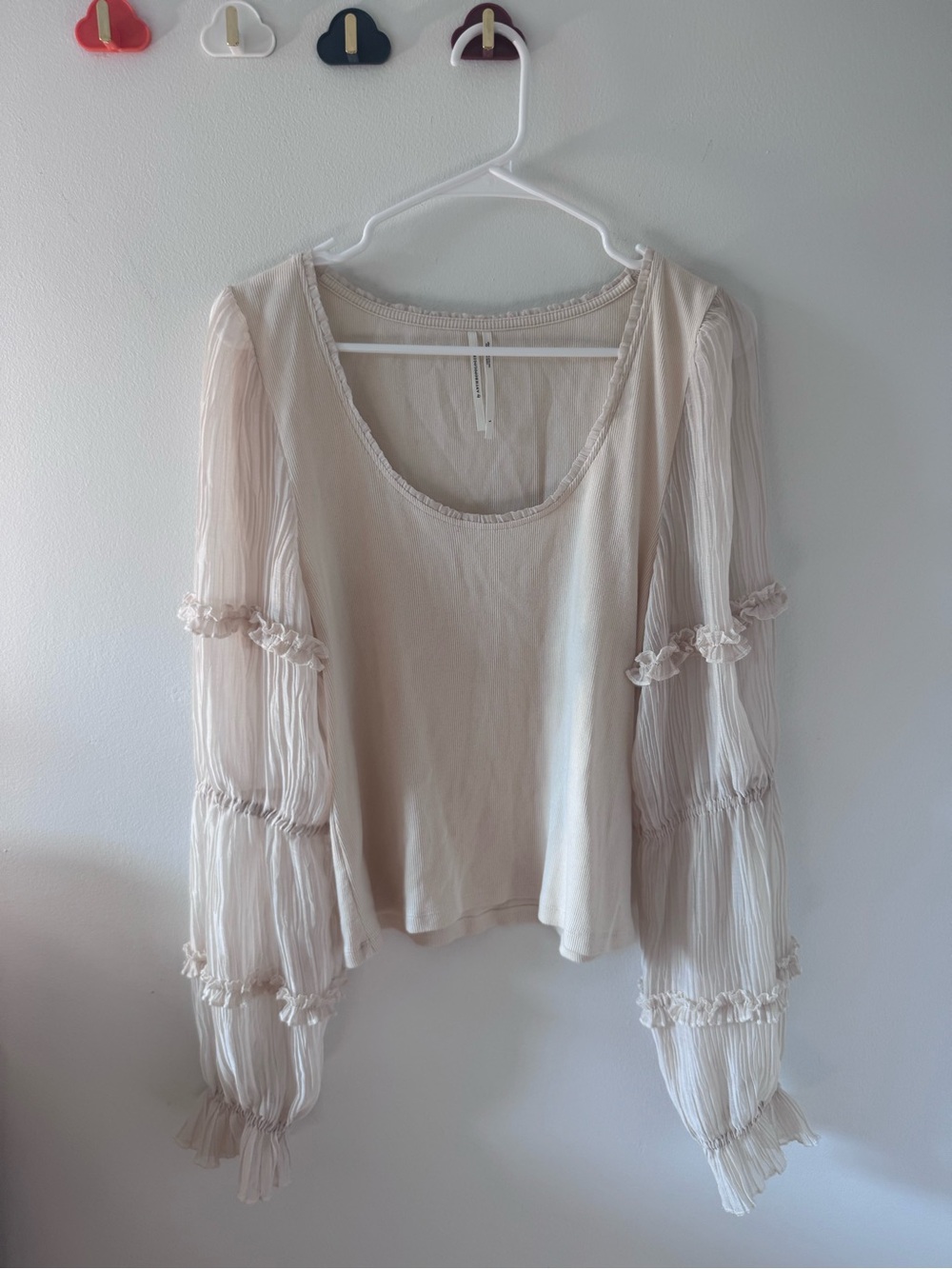 Anthropologie Cream Pleated Ruffle Sleeve Scoop Neck Top